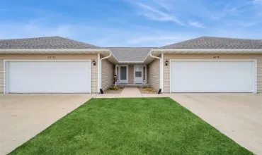 6257 Muirfield, Cedar Rapids, Iowa 52404, 2 Bedrooms Bedrooms, ,2 BathroomsBathrooms,Residential,For Sale,Muirfield,2407895