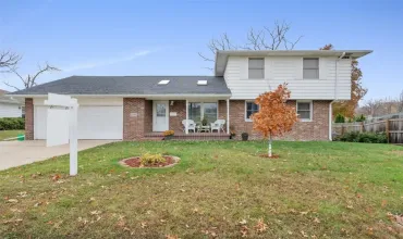 5 Bedrooms Bedrooms, ,3 BathroomsBathrooms,Residential,2325 42nd, Cedar Rapids, Iowa 52402,2407921