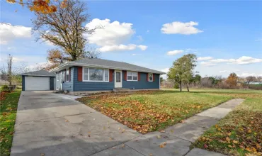 416 31st, Cedar Rapids, Iowa 52405, 4 Bedrooms Bedrooms, 8 Rooms Rooms,2 BathroomsBathrooms,Residential,For Sale,31st,2408032