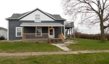 904 Hall, Lowden, Iowa 52255, 4 Bedrooms Bedrooms, 8 Rooms Rooms,2 BathroomsBathrooms,Residential,For Sale,Hall,2408067