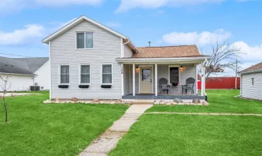 108 Clinton, Palo, Iowa 52324, 3 Bedrooms Bedrooms, ,1 BathroomBathrooms,Residential,For Sale,Clinton,2408087