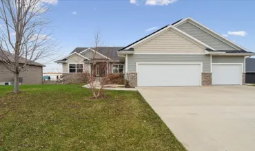 501 Edelweiss Ln, Tiffin, Iowa 52340, 5 Bedrooms Bedrooms, ,3 BathroomsBathrooms,Residential,For Sale,Edelweiss Ln,2408134