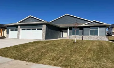 1240 Osage Ln, North Liberty, Iowa 52317, 4 Bedrooms Bedrooms, ,3 BathroomsBathrooms,Residential,For Sale,Osage Ln,202406542