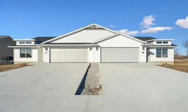 137 Hackberry Dr, Palo, Iowa 52324, 4 Bedrooms Bedrooms, ,3 BathroomsBathrooms,Residential,For Sale,Hackberry Dr,202406676