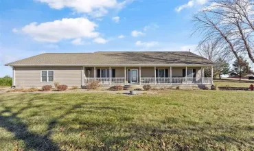 2788 P Ave, Williamsburg, Iowa 52361, 3 Bedrooms Bedrooms, ,3 BathroomsBathrooms,Residential,For Sale,P Ave,202406719