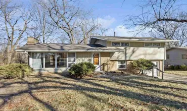 1674 Ridge Rd, Iowa City, Iowa 52245, 3 Bedrooms Bedrooms, ,1 BathroomBathrooms,Residential,For Sale,Ridge Rd,202406777