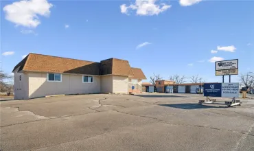 2739 6th, Cedar Rapids, Iowa 52404, ,Commercial Sale,For Sale,6th,2408444