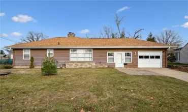 3214 Mansfield, Cedar Rapids, Iowa 52403, 3 Bedrooms Bedrooms, ,1 BathroomBathrooms,Residential,For Sale,Mansfield,2408477