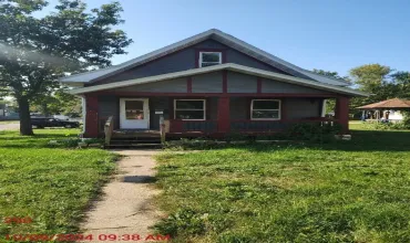 1901 Johnson Ave NW, Cedar Rapids, Iowa 52405, 2 Bedrooms Bedrooms, ,1 BathroomBathrooms,Residential,For Sale,Johnson Ave NW,2406508