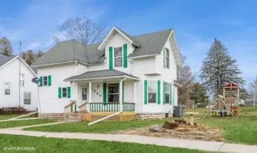 1020 Iowa Ave, Washington, Iowa 52353, 2 Bedrooms Bedrooms, ,1 BathroomBathrooms,Residential,For Sale,Iowa Ave,202406803