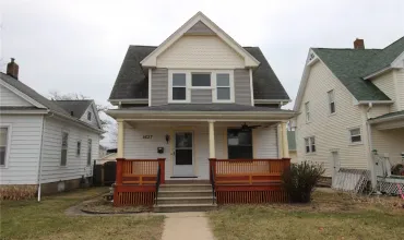 1637 D, Cedar Rapids, Iowa 52402, 3 Bedrooms Bedrooms, 7 Rooms Rooms,1 BathroomBathrooms,Residential,For Sale,D,2408573