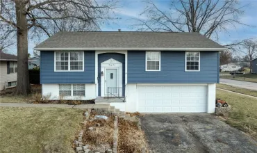 35 Post, Cedar Rapids, Iowa 52405, 3 Bedrooms Bedrooms, 6 Rooms Rooms,2 BathroomsBathrooms,Residential,For Sale,Post,2408570