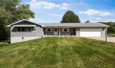 3864 Martin Ln NE, Iowa City, Iowa 52240, 3 Bedrooms Bedrooms, ,3 BathroomsBathrooms,Residential,For Sale,Martin Ln NE,202500078