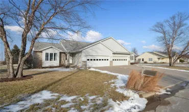 100 Country View, Mechanicsville, Iowa 52306, 2 Bedrooms Bedrooms, ,2 BathroomsBathrooms,Residential,For Sale,Country View,2500101