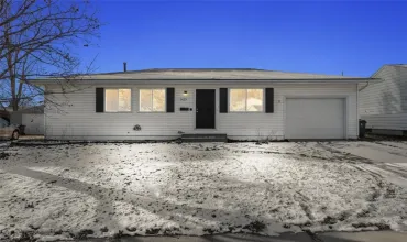 5433 Cedar, Cedar Rapids, Iowa 52405, 3 Bedrooms Bedrooms, ,1 BathroomBathrooms,Residential,For Sale,Cedar,2500241