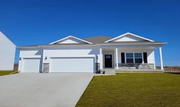 305 Sumac Dr, Palo, Iowa 52324, 4 Bedrooms Bedrooms, ,3 BathroomsBathrooms,Residential,For Sale,Sumac Dr,202303198