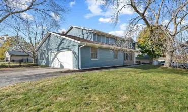 7003 Candlewick Dr NE, Cedar Rapids, Iowa 52402, 4 Bedrooms Bedrooms, ,2 BathroomsBathrooms,Residential,For Sale,Candlewick Dr NE,202500280