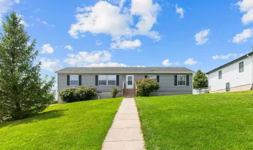 405 High Ave., Oxford, Iowa 52322, 4 Bedrooms Bedrooms, ,3 BathroomsBathrooms,Residential,For Sale,High Ave.,202500549