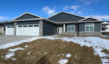 4 Bedrooms Bedrooms, ,3 BathroomsBathrooms,Residential,1240 Osage Ln, North Liberty, Iowa 52317,202501028