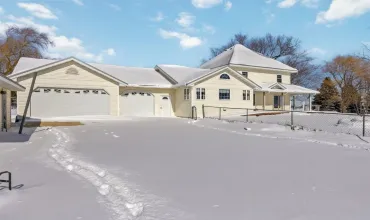 8757 Hwy 1, Martelle, Iowa 52305, 5 Bedrooms Bedrooms, ,3 BathroomsBathrooms,Residential,For Sale,Hwy 1,2501039