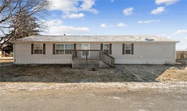 3 Bedrooms Bedrooms, 6 Rooms Rooms,2 BathroomsBathrooms,Residential,402 Harding, Lowden, Iowa 52255,2501033