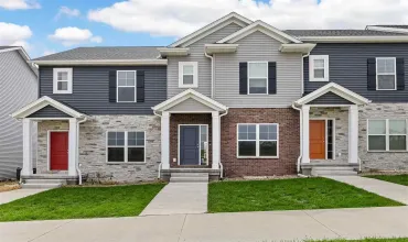 3 Bedrooms Bedrooms, ,3 BathroomsBathrooms,Residential,624 Catherine Dr, Tiffin, Iowa 52340,202501252