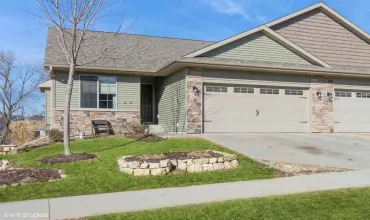 3 Bedrooms Bedrooms, ,3 BathroomsBathrooms,Residential,1209 Creekside Dr., Tiffin, Iowa 52340,202501378