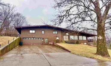 4 Bedrooms Bedrooms, ,3 BathroomsBathrooms,Residential,2917 Hwy 22, Muscatine, Iowa 52761,202501482