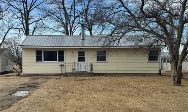 3 Bedrooms Bedrooms, ,1 BathroomBathrooms,Residential,1806 Maple, Coggon, Iowa 52218,2501330