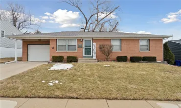 3 Bedrooms Bedrooms, 8 Rooms Rooms,1 BathroomBathrooms,Residential,453 Owen, Cedar Rapids, Iowa 52405,2501189