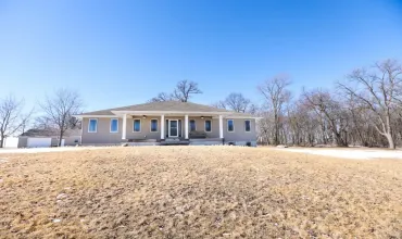 5 Bedrooms Bedrooms, ,3 BathroomsBathrooms,Residential,3159 Brandon Diagonal, Brandon, Iowa 52210,2501452