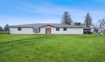 4 Bedrooms Bedrooms, 6 Rooms Rooms,2 BathroomsBathrooms,Residential,18437 120th, Anamosa, Iowa 52205,2501456