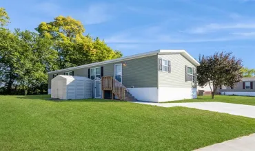 3 Bedrooms Bedrooms, ,2 BathroomsBathrooms,Residential,334 Mosswood Ln, Iowa City, Iowa 52246,202501358