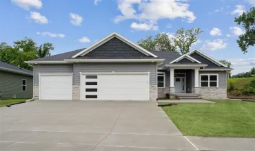 5 Bedrooms Bedrooms, ,3 BathroomsBathrooms,Residential,5512 Seminole Valley Trl NE, Cedar Rapids, Iowa 52411,202501598