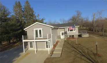 6 Bedrooms Bedrooms, ,3 BathroomsBathrooms,Residential,2713 61st Street, Vinton, Iowa 52349,2501587