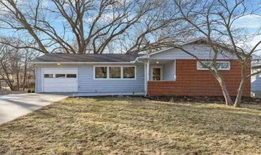 3 Bedrooms Bedrooms, ,2 BathroomsBathrooms,Residential,2617 Friendship St, Iowa City, Iowa 52245,202501644