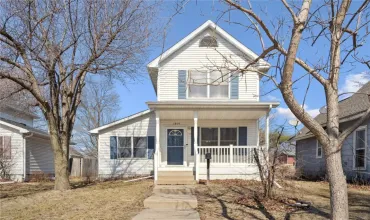 3 Bedrooms Bedrooms, ,2 BathroomsBathrooms,Residential,1014 12, Cedar Rapids, Iowa 52401,2501729