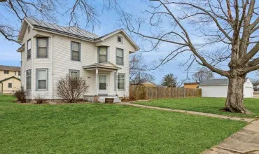 3 Bedrooms Bedrooms, ,2 BathroomsBathrooms,Residential,140 3rd St, Tiffin, Iowa 52340,202501752