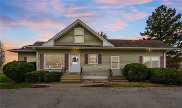 4 Bedrooms Bedrooms, ,2 BathroomsBathrooms,Residential,1601 5th, Vinton, Iowa 52349,2503013