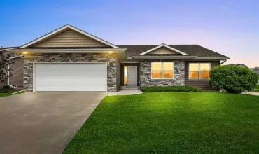 4 Bedrooms Bedrooms, ,3 BathroomsBathrooms,Residential,1088 Langenberg Ave, Iowa City, Iowa 52240,202502856