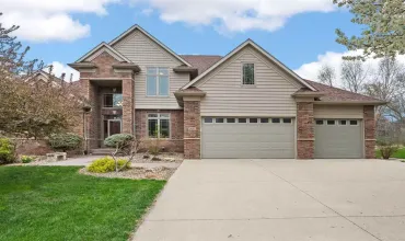 5 Bedrooms Bedrooms, ,4 BathroomsBathrooms,Residential,2031 Diamond Mil Circle, Coralville, Iowa 52241,202502635