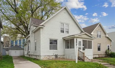 3 Bedrooms Bedrooms, ,2 BathroomsBathrooms,Residential,1010 10th St SW, Cedar Rapids, Iowa 52404,202502921