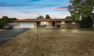 3 Bedrooms Bedrooms, ,3 BathroomsBathrooms,Residential,103 Elizabeth Dr, Tipton, Iowa 52772,202500265