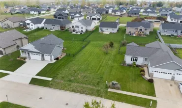 Farm, Robinwood, Marion, Iowa 52302,2503181