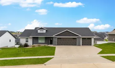 5 Bedrooms Bedrooms, ,3 BathroomsBathrooms,Residential,432 Rolling Hills Drive, Tiffin, Iowa 52340,202502952