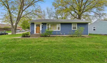 3 Bedrooms Bedrooms, ,1 BathroomBathrooms,Residential,2125 F St, Iowa City, Iowa 52245,202502953