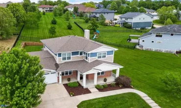 6 Bedrooms Bedrooms, ,4 BathroomsBathrooms,Residential,917 Robin Rd., Iowa City, Iowa 52246,202502958