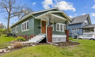 3 Bedrooms Bedrooms, ,1 BathroomBathrooms,Residential,1935 8th Ave SE, Cedar Rapids, Iowa 52403,202502991