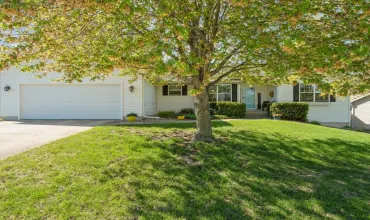 4 Bedrooms Bedrooms, 7 Rooms Rooms,3 BathroomsBathrooms,Residential,99 Partridge, Marion, Iowa 52302,2502692