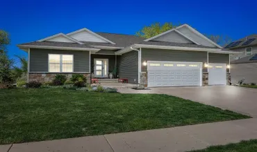 4 Bedrooms Bedrooms, ,3 BathroomsBathrooms,Residential,410 Jefferson St, North Liberty, Iowa 52317,202502998
